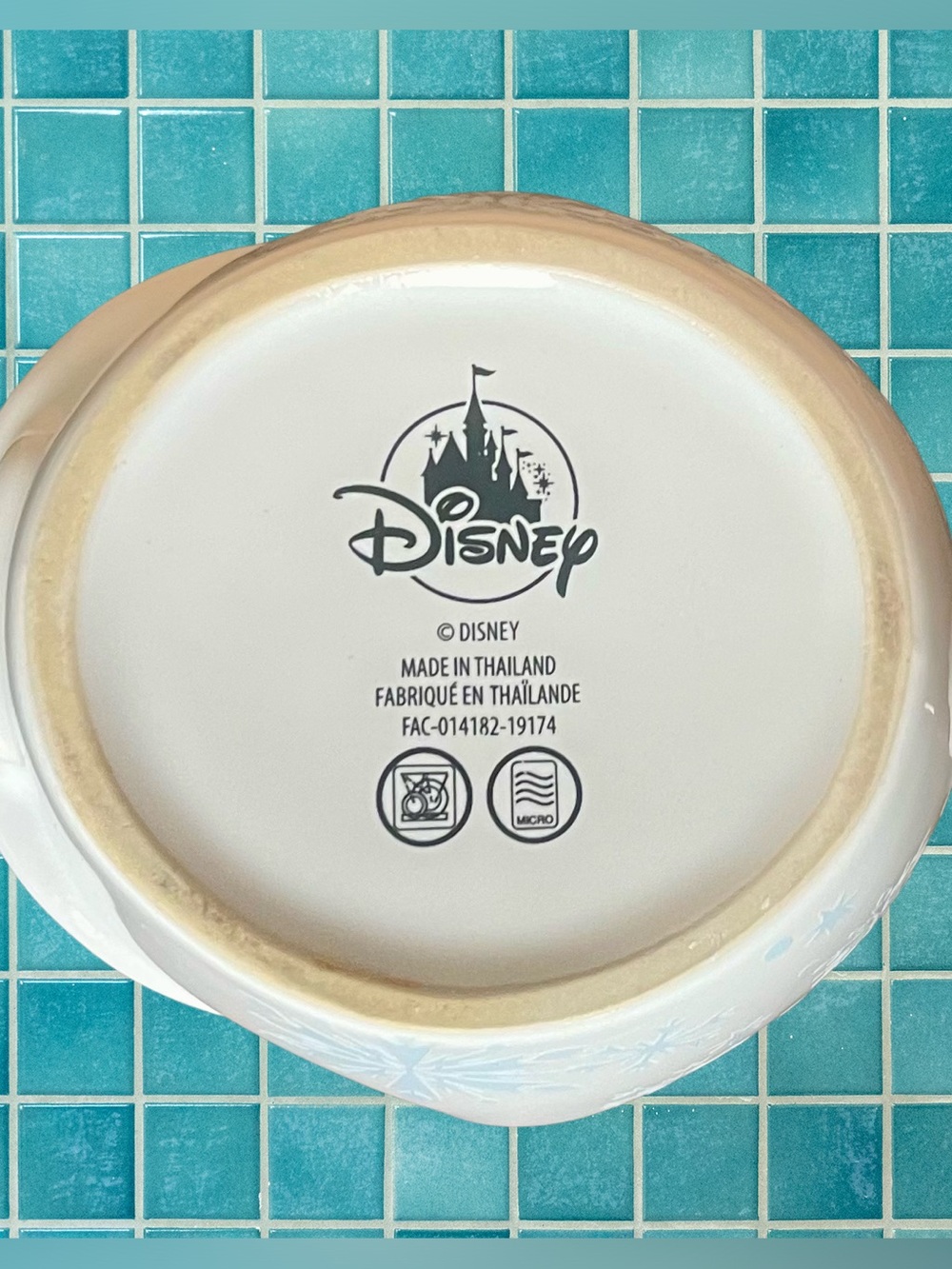Disney Store Olaf Mug 18 oz 3D Sculpted - Picture 15 of 16